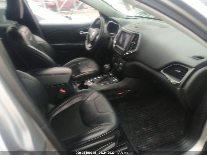VIN 1C4PJMBX2KD314208 2019 JEEP CHEROKEE TRAILHAWK