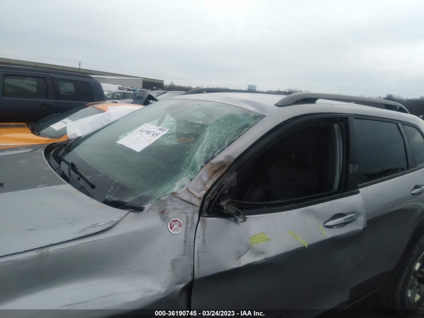 VIN 1C4PJMBX2KD314208 2019 JEEP CHEROKEE TRAILHAWK