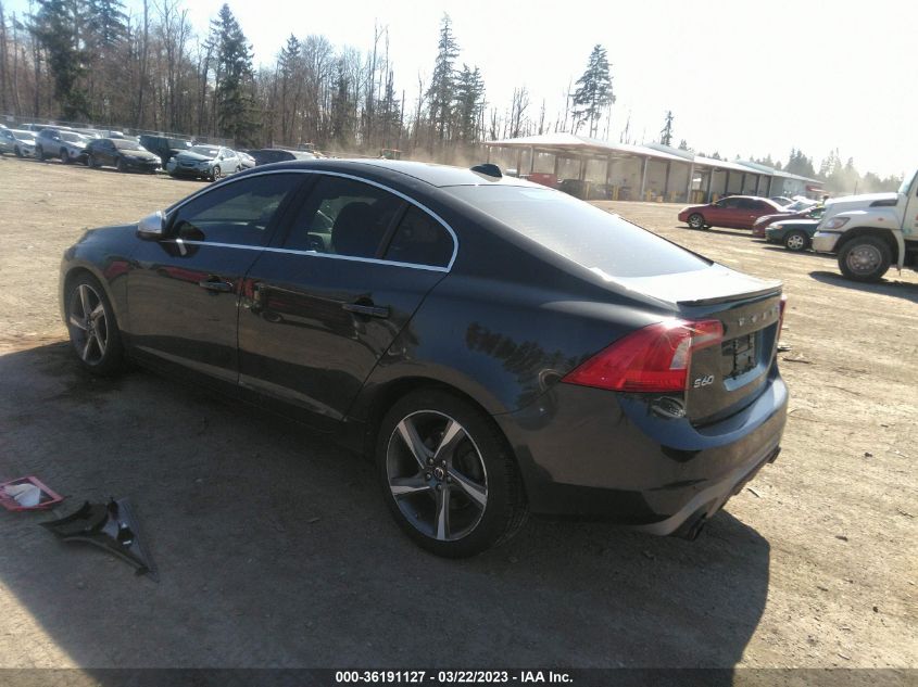2015 VOLVO S60 T6 R-DESIGN PLATINUM - YV1902TS9F1342222
