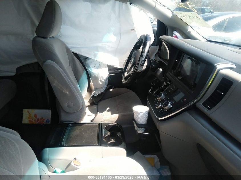2017 TOYOTA SIENNA LE - 5TDKZ3DC1HS835604