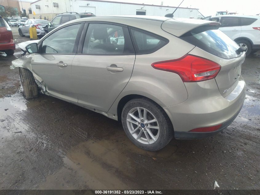 2015 FORD FOCUS SE - 1FADP3K28FL217032