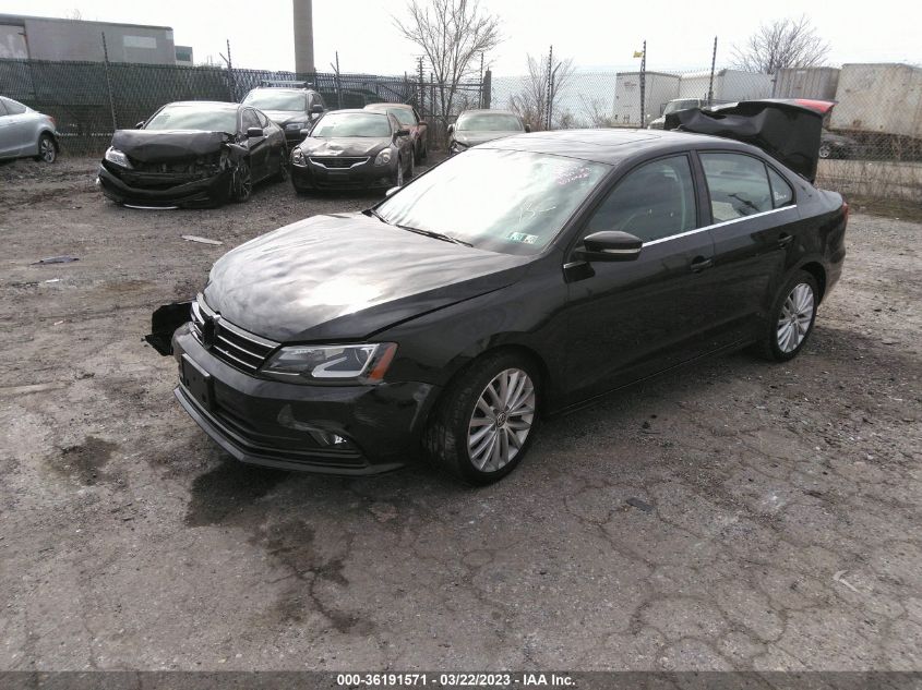 2015 VOLKSWAGEN JETTA SEDAN 1.8T SE - 3VWD07AJ7FM357048