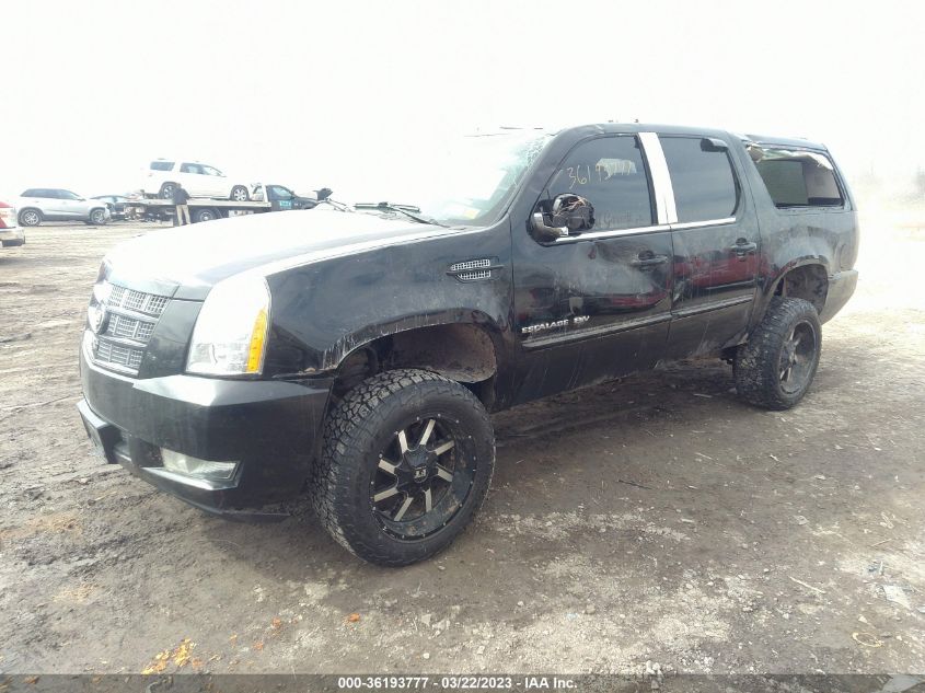 2013 CADILLAC ESCALADE ESV PREMIUM - 1GYS4JEF0DR231895