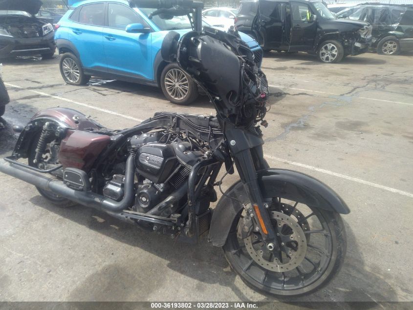 2018 HARLEY-DAVIDSON FLHXS STREET GLIDE SPECIAL - 1HD1KRC18JB686381