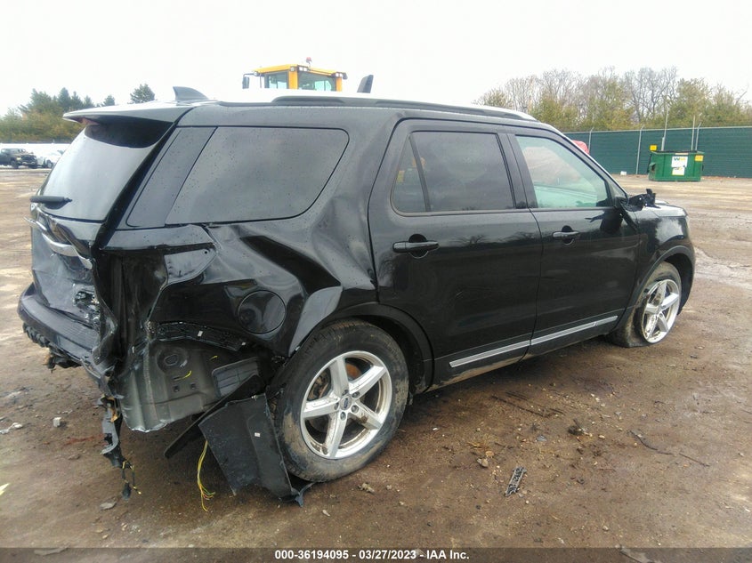 VIN 1FM5K7D83KGA38224 2019 FORD EXPLORER XLT