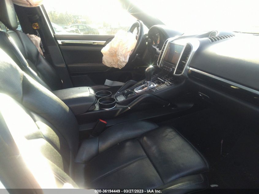 2017 PORSCHE CAYENNE - WP1AA2A29HKA87232