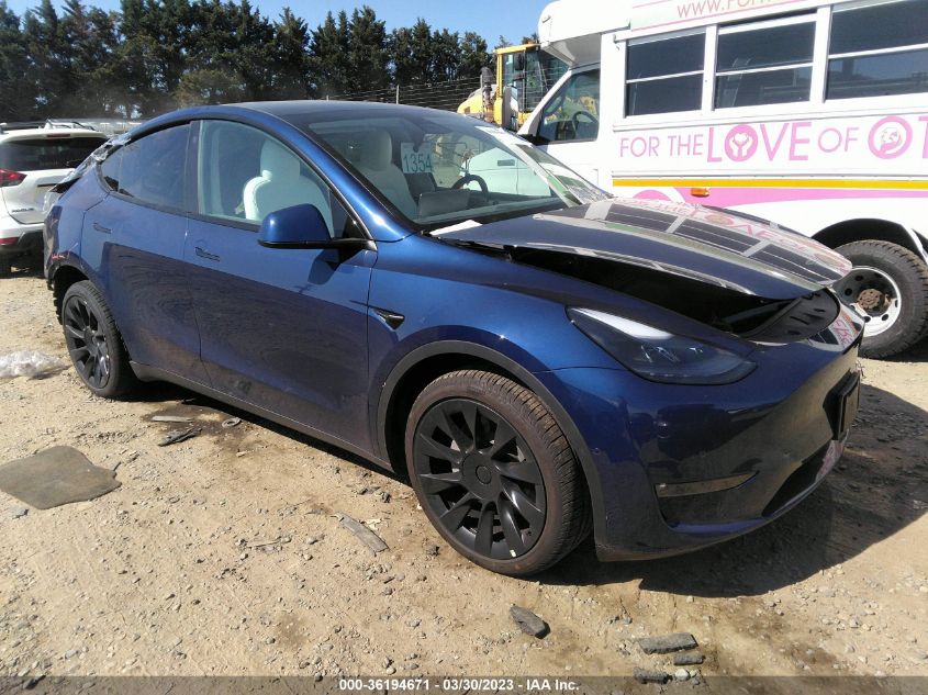 2022 TESLA MODEL Y LONG RANGE - 7SAYGAEE9NF553332