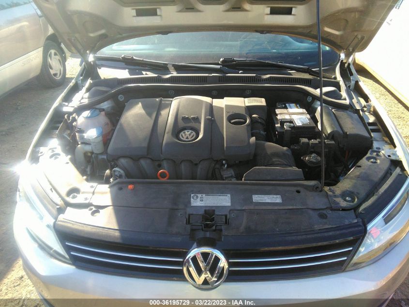 2013 VOLKSWAGEN JETTA SEDAN SE - 3VWDP7AJ4DM238947