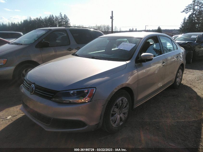 2013 VOLKSWAGEN JETTA SEDAN SE - 3VWDP7AJ4DM238947