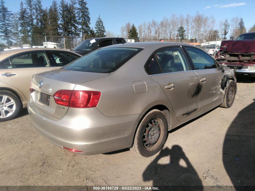 2013 VOLKSWAGEN JETTA SEDAN SE - 3VWDP7AJ4DM238947