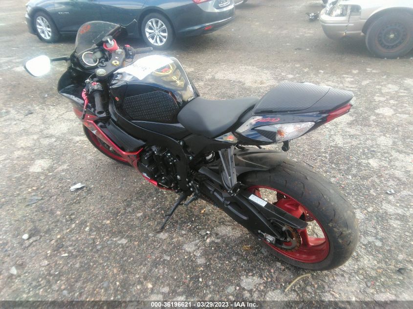 2018 SUZUKI GSX-R750 - JS1GR7MA1J2101421