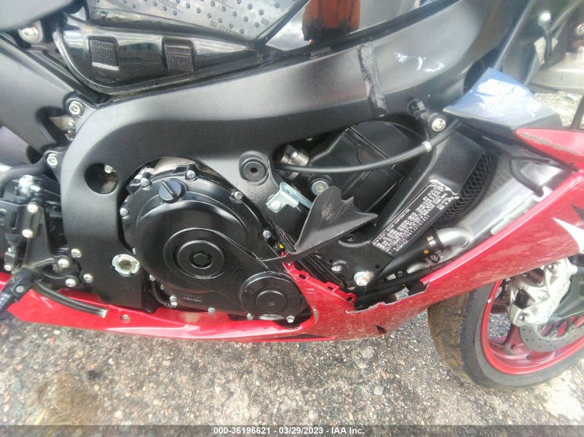 2018 SUZUKI GSX-R750 - JS1GR7MA1J2101421