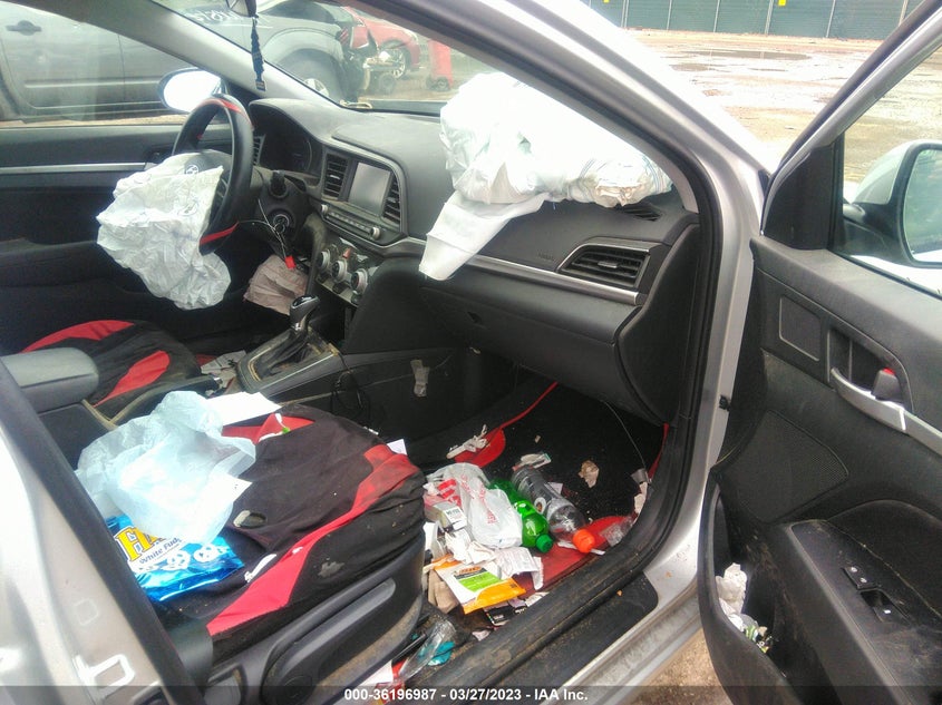 VIN 5NPD84LF5KH461668 2019 HYUNDAI ELANTRA SEL