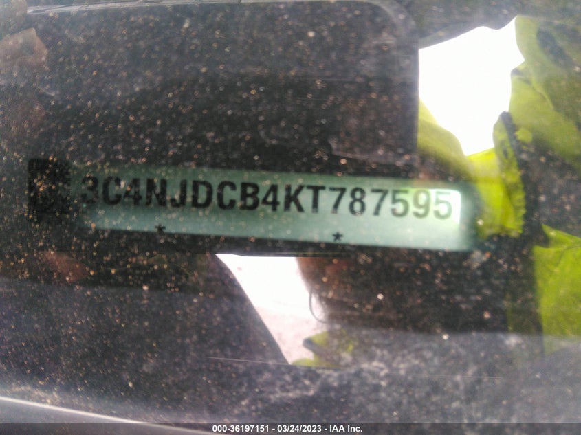 VIN 3C4NJDCB4KT787595 2019 JEEP COMPASS LIMITED