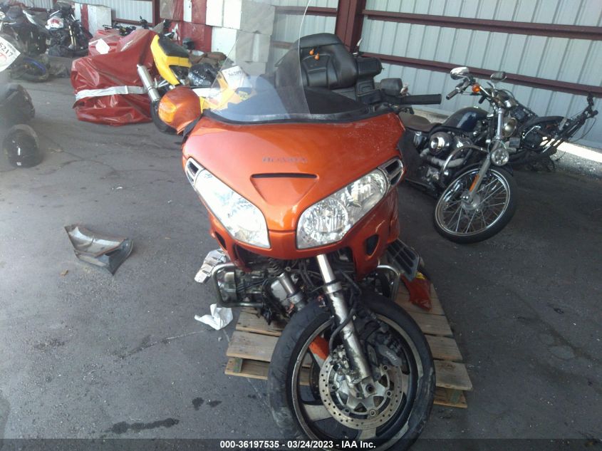 2002 HONDA GL1800 1HFSC47032A110749