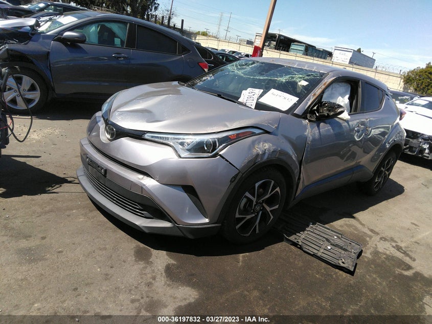 VIN NMTKHMBX8JR034798 2018 TOYOTA C-HR XLE