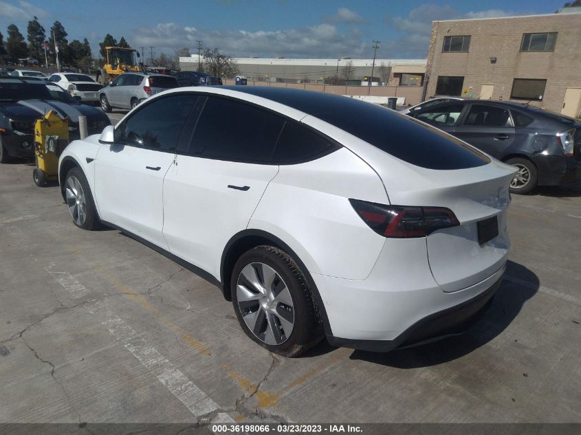 2021 TESLA MODEL Y LONG RANGE - 5YJYGDEE8MF269638
