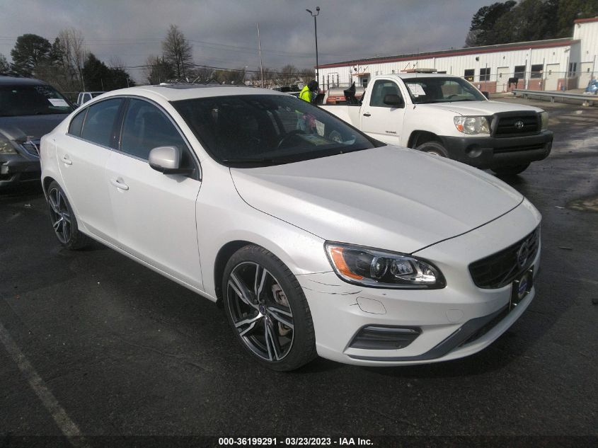 YV149MTS9H2422077 VOLVO S60 R-DESIGN PLATINUM 2017
