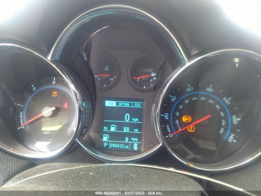 2014 CHEVROLET CRUZE DIESEL - 1G1P75SZ4E7419110