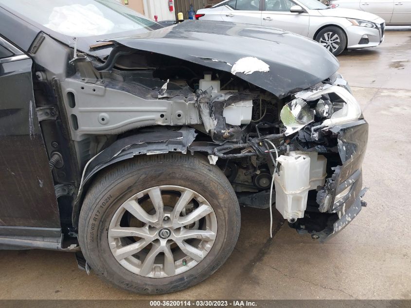2017 NISSAN ROGUE SV - KNMAT2MT2HP555868