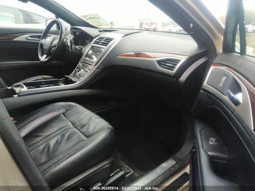 VIN 3LN6L5F92HR621817 2017 LINCOLN MKZ RESERVE