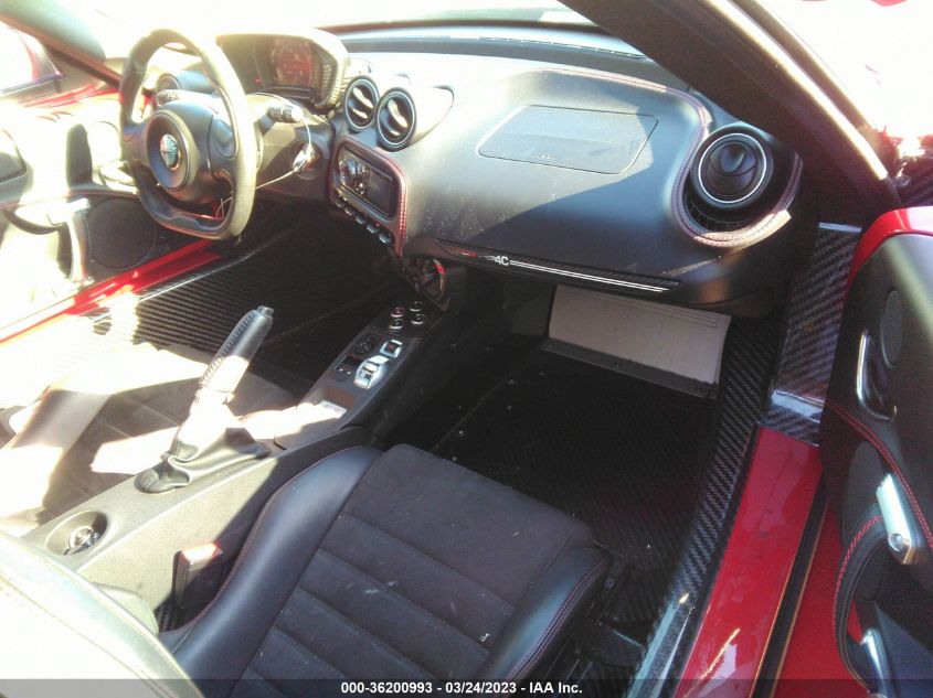 2015 ALFA ROMEO 4C LAUNCH EDITION - ZARBAAC42FM129312
