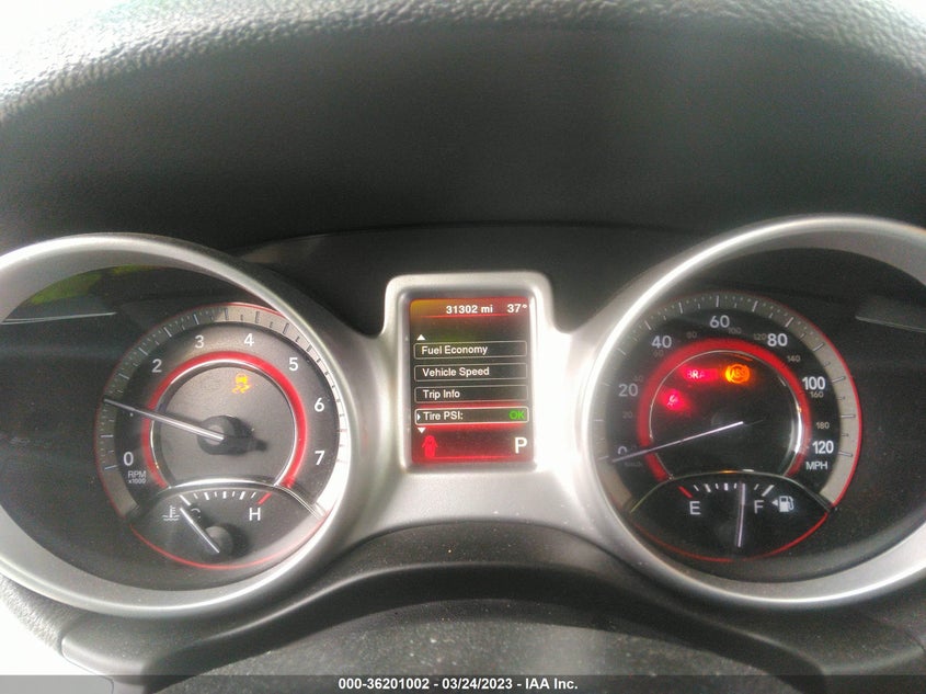 VIN 3C4PDCBB5KT749577 2019 DODGE JOURNEY SE