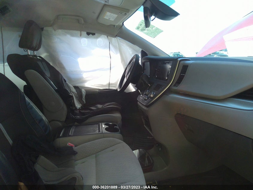 VIN 5TDKZ3DC7LS046754 2020 TOYOTA SIENNA LE