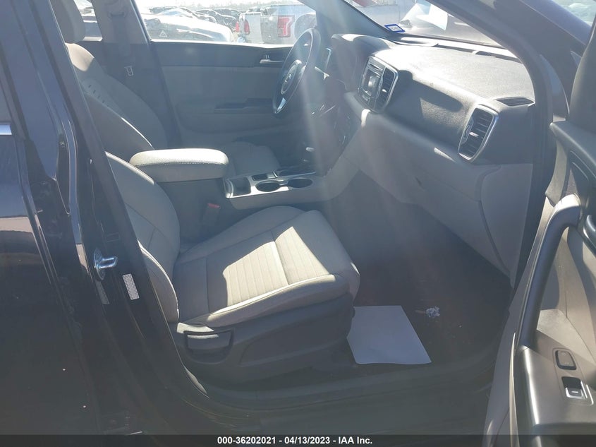 VIN KNDPMCAC7H7265174 2017 KIA SPORTAGE LX