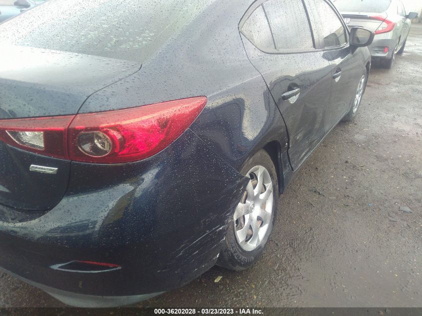2015 MAZDA MAZDA3 I SPORT - 3MZBM1U78FM132467