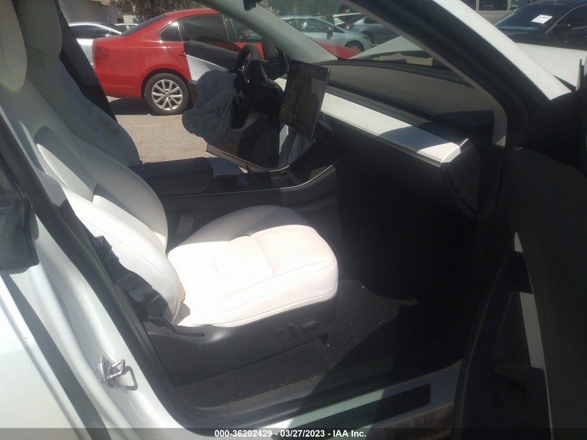 VIN 5YJYGDEE0LF034245 2020 TESLA MODEL Y LONG RANGE