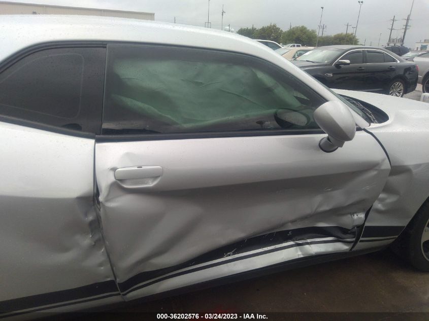 2019 DODGE CHALLENGER SXT - 2C3CDZAG5KH652200