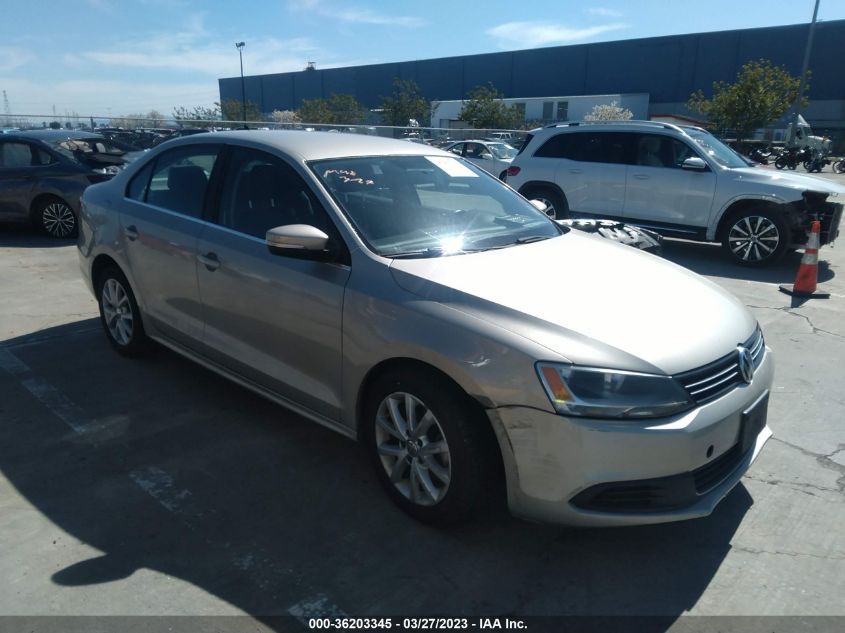 2013 VOLKSWAGEN JETTA SEDAN SE W/CONVENIENCE - 3VWDP7AJXDM230982