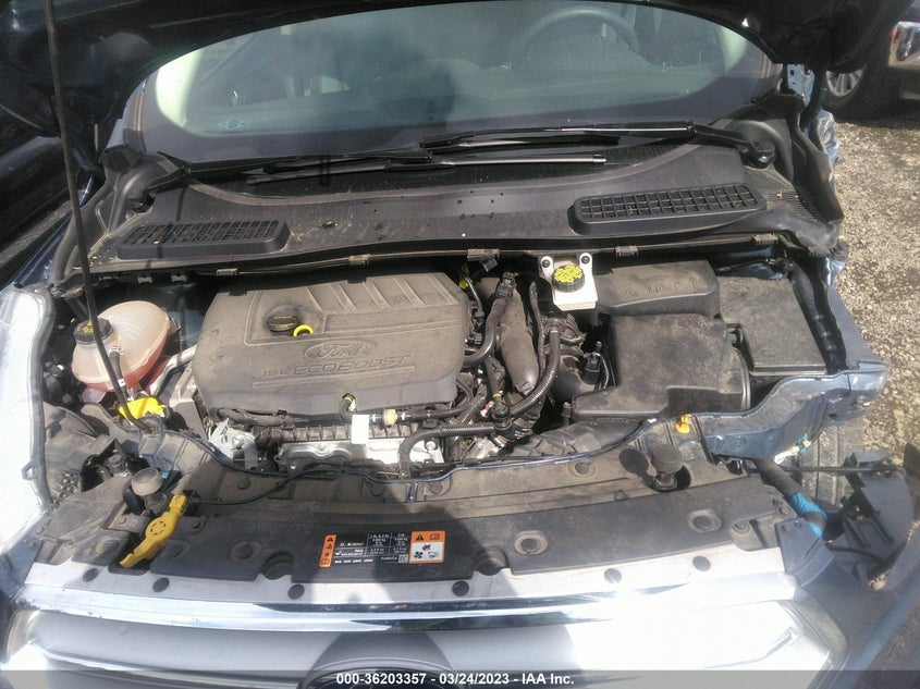 VIN 1FMCU9GD7JUB26635 2018 FORD ESCAPE SE