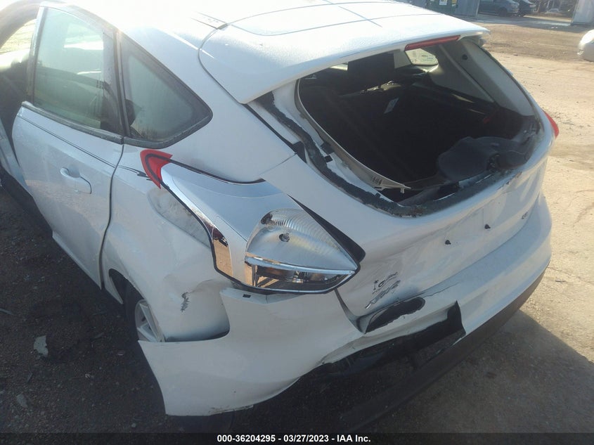 VIN 1FADP3K22HL217630 2017 FORD FOCUS SE