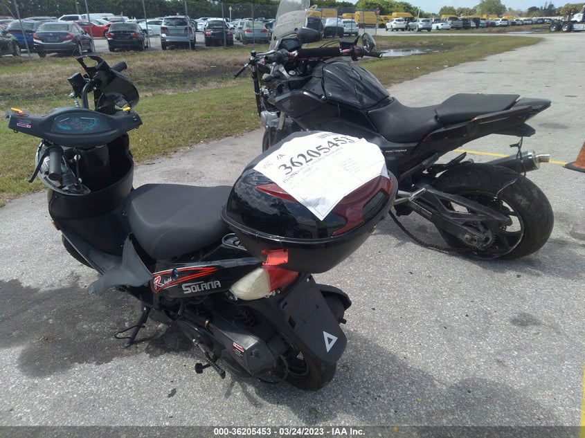 VIN LL0TCAPHXNYS04485 2022 YNGF 49CC SCOOTER