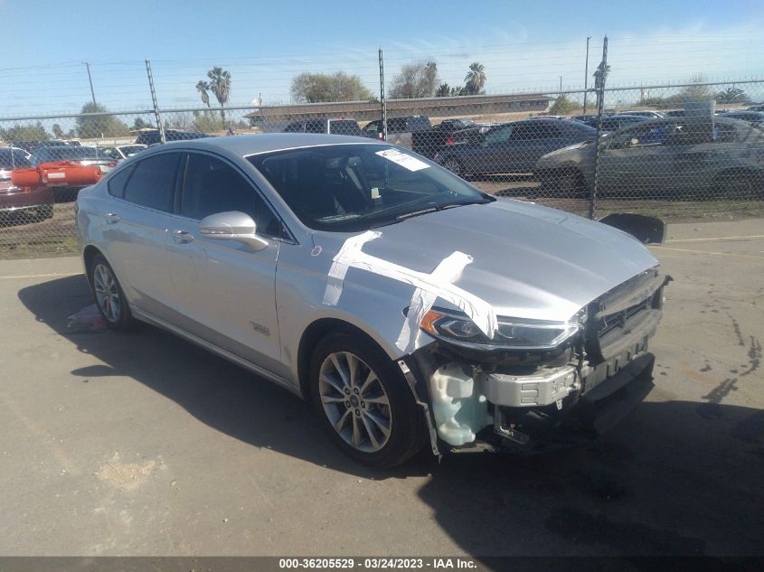 2018 FORD FUSION ENERGI SE - 3FA6P0PU4JR154409