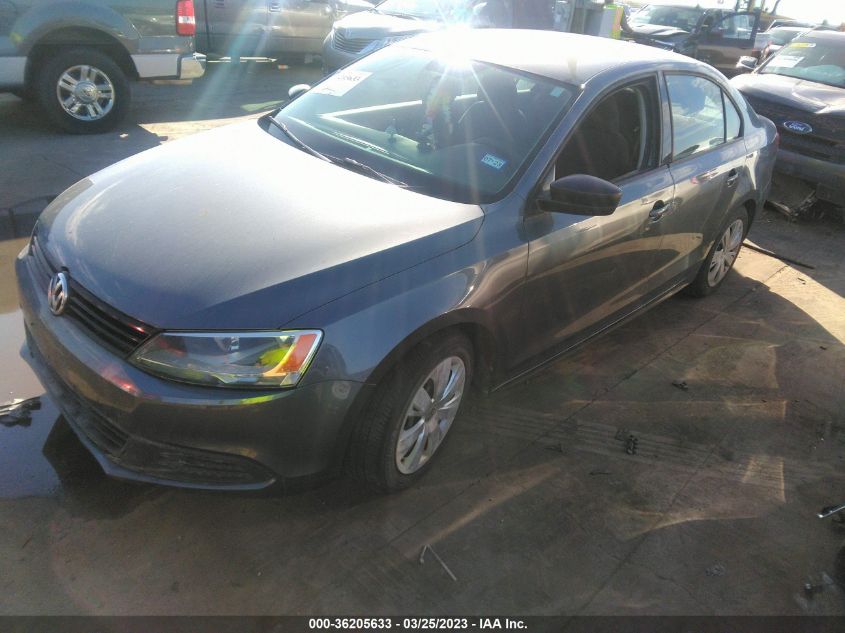 2014 VOLKSWAGEN JETTA SEDAN S - 3VW2K7AJ6EM238472