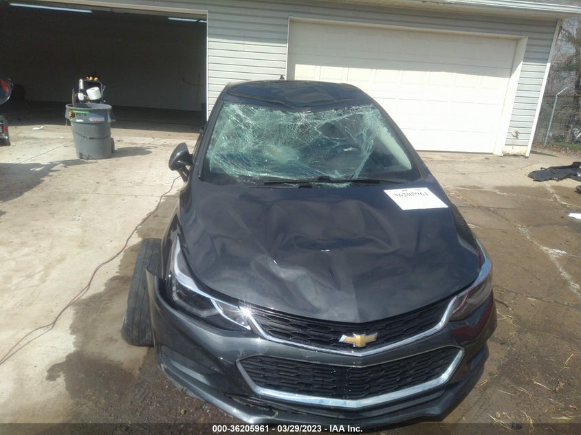 VIN 3G1BE6SM0JS517136 2018 CHEVROLET CRUZE LT