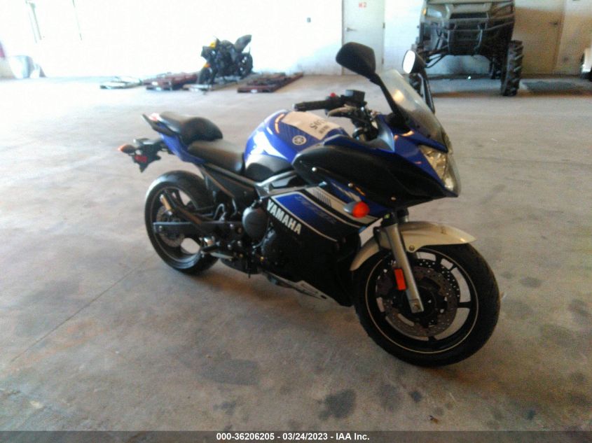 2013 YAMAHA FZ6 R - JYARJ18E4DA011847