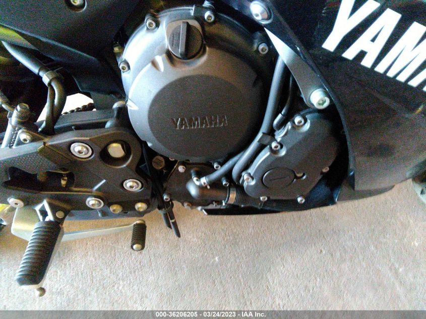 2013 YAMAHA FZ6 R - JYARJ18E4DA011847