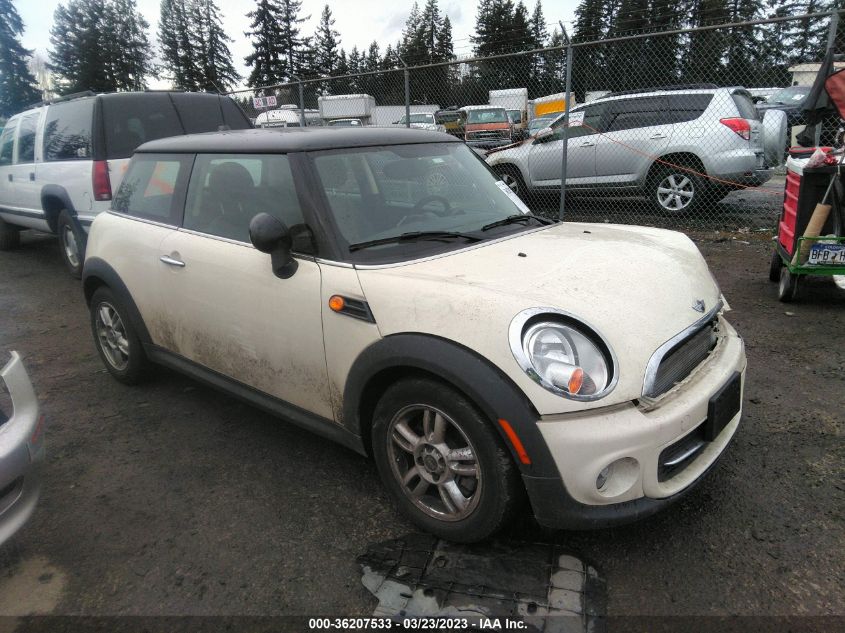 2013 MINI COOPER HARDTOP - WMWSU3C58DT687395