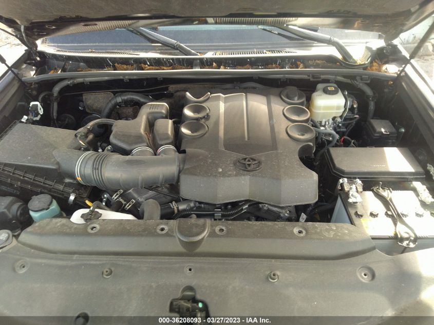 2022 TOYOTA 4RUNNER SR5 - JTEMU5JR5N6045614