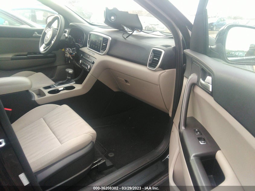 VIN KNDPM3AC7L7821864 2020 KIA SPORTAGE LX