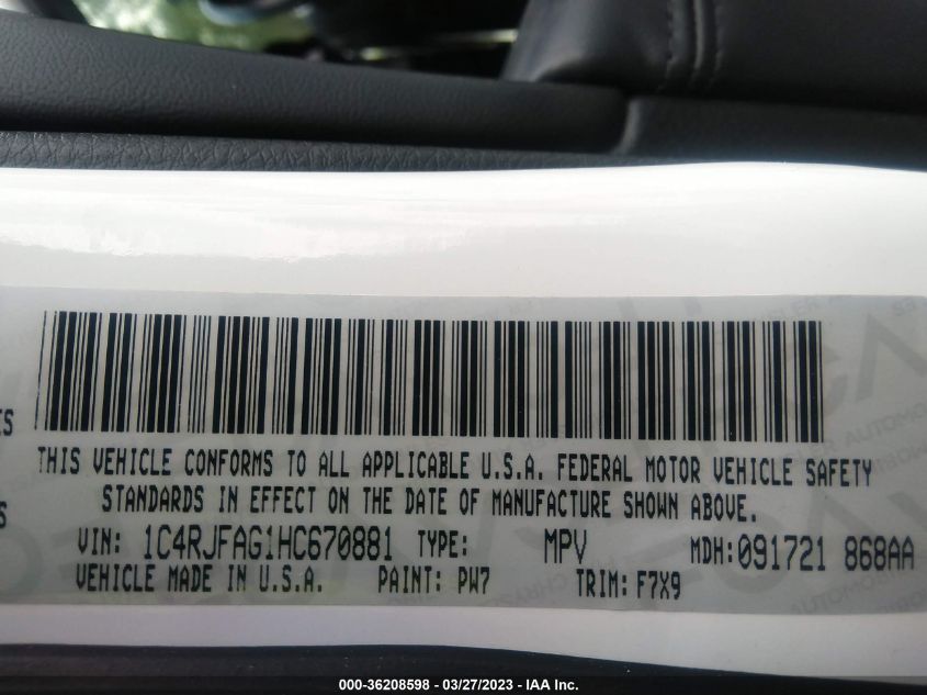 2017 JEEP GRAND CHEROKEE LAREDO - 1C4RJFAG1HC670881