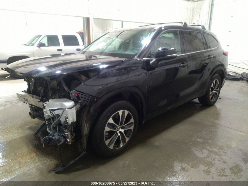 2020 TOYOTA HIGHLANDER XLE - 5TDHZRBH1LS507961