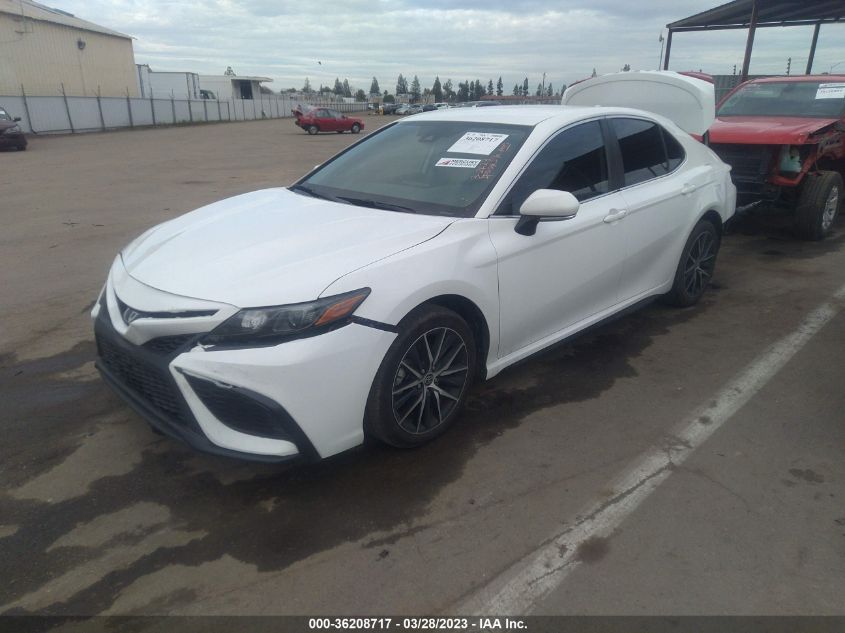 2022 TOYOTA CAMRY SE - 4T1T11AKXNU010854