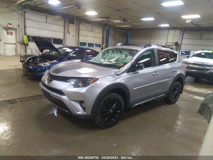 VIN 2T3RFREV2JW736787 2018 TOYOTA RAV4 XLE/ADVENTURE