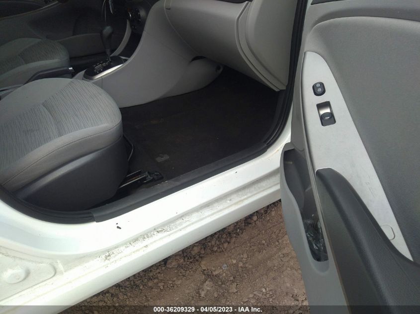 2015 HYUNDAI ACCENT GLS - KMHCT4AE2FU924071