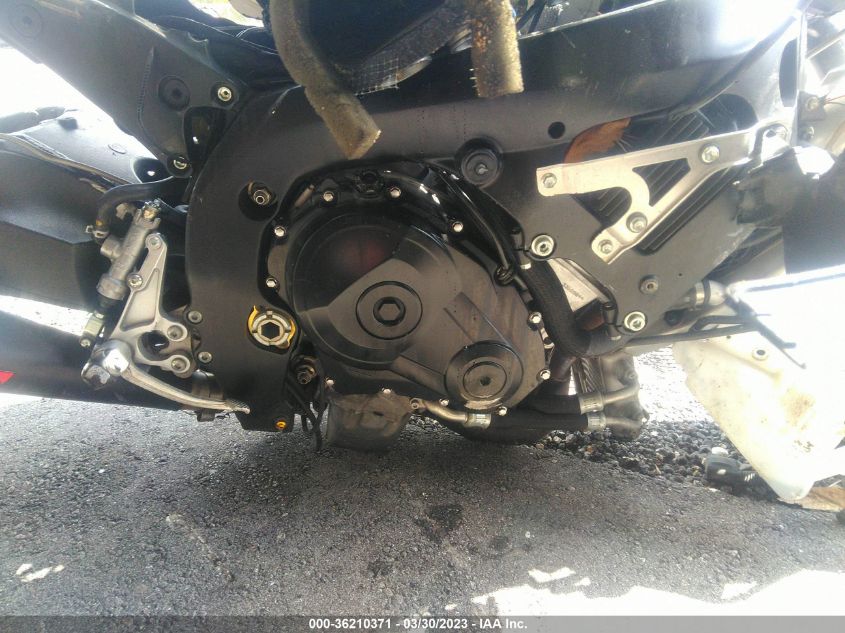 2014 SUZUKI GSX-R1000 JS1GT78A7E2100033